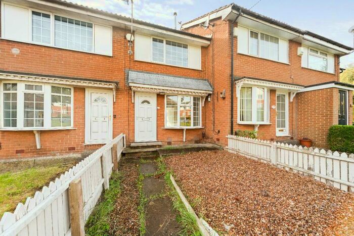 2 Bedroom Terraced House To Rent In Barwick Road, Leeds, LS15