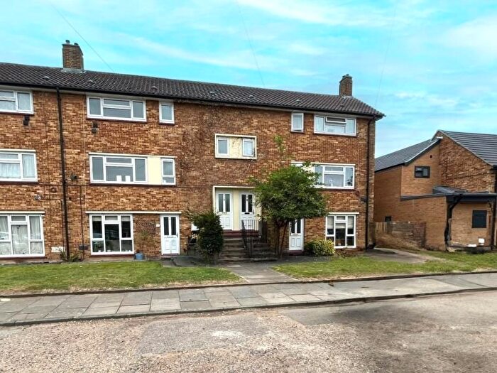 3 Bedroom Maisonette To Rent In Hadrian Way, Stanwell, Staines, TW19