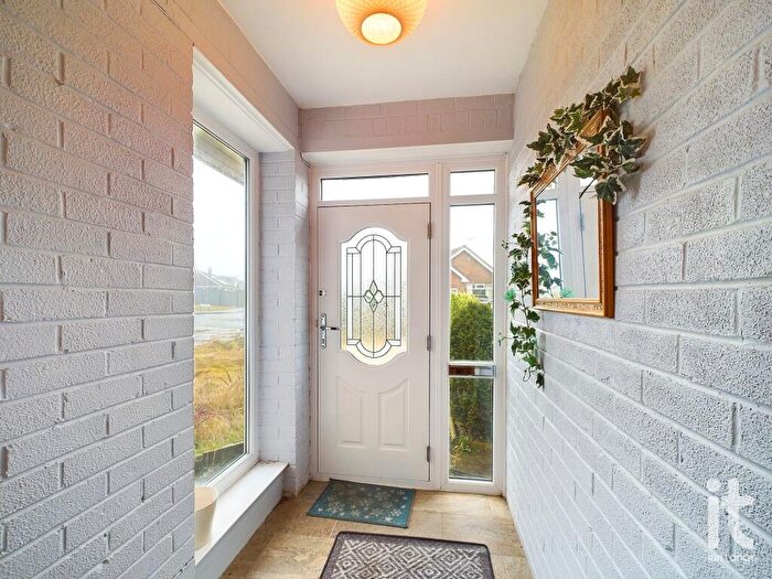 3 Bedroom Detached Bungalow For Sale In Manifold Drive, High Lane, Stockport, SK6