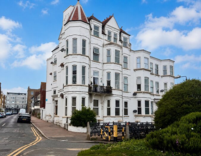 1 Bedroom Flat To Rent In Flat -, Cleveland Court, Queens Parade Cliftonville, Cliftonville, Margate, CT9