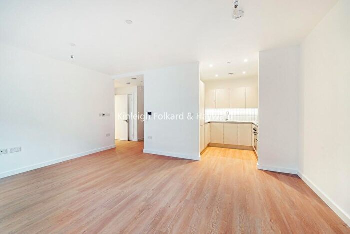 1 Bedroom Flat To Rent In Tide Street, Barking, London, IG11