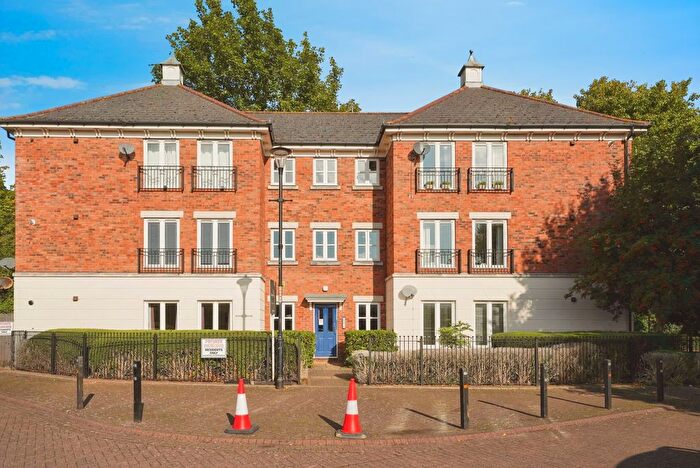 2 Bedroom Flat For Sale In Lion Court, Worcester, Worcestershire, WR1