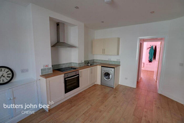 1 Bedroom Flat To Rent In Walthall Street, Crewe, CW2