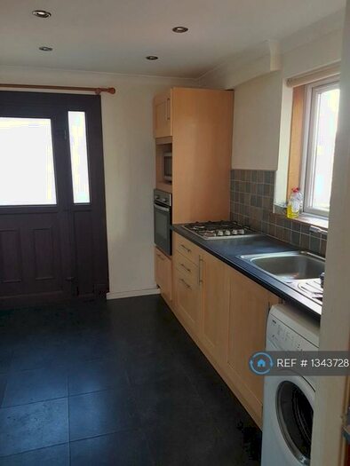 2 Bedroom Terraced House To Rent In Newpark Road, Stirling, FK7