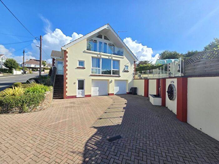 4 Bedroom Detached House For Sale In Sandymere Road, Northam, EX39