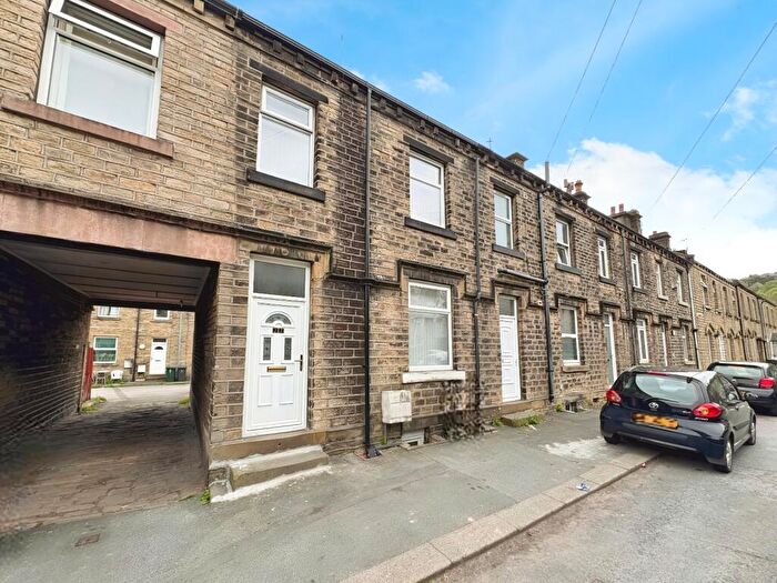 3 Bedroom Terraced House To Rent In Pickford Street, Huddersfield, West Yorkshire, HD3