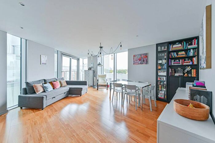 3 Bedroom Flat For Sale In Cavatina Point, Deptford, London, SE8