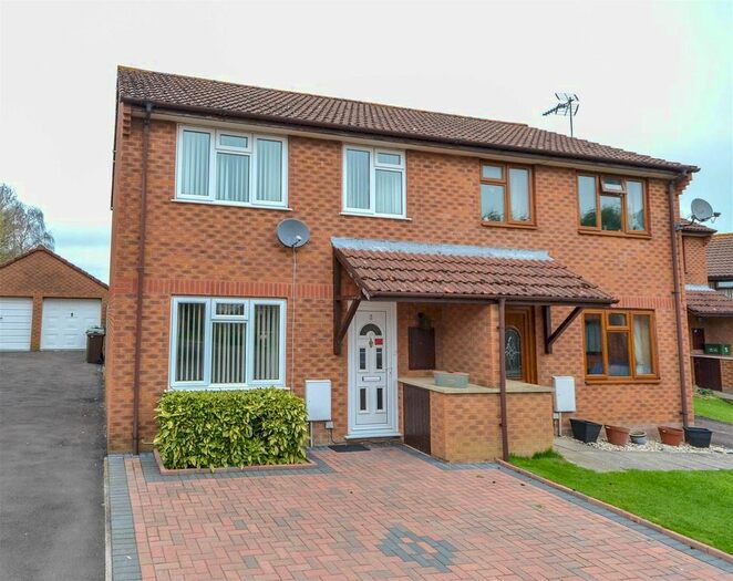 3 Bedroom Semi-Detached House To Rent In Ash Close, Norman Hill, Dursley, GL11