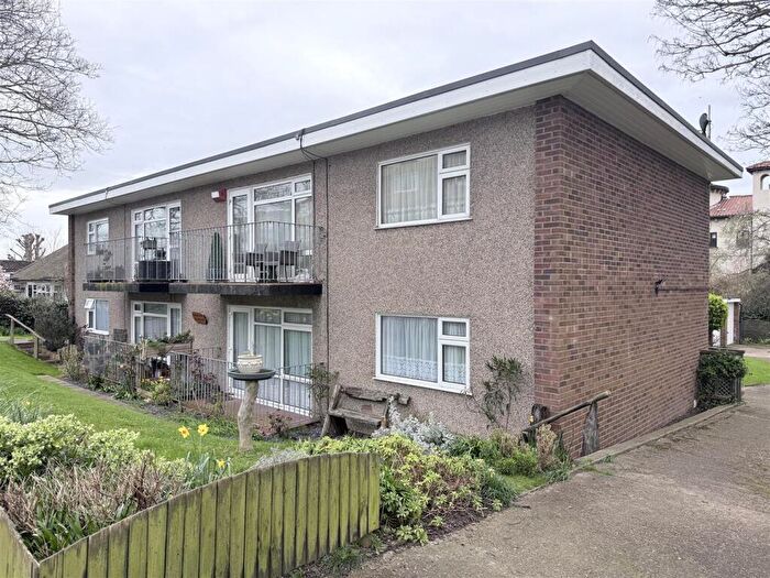 2 Bedroom Flat To Rent In Minnis Road, Birchington, CT7