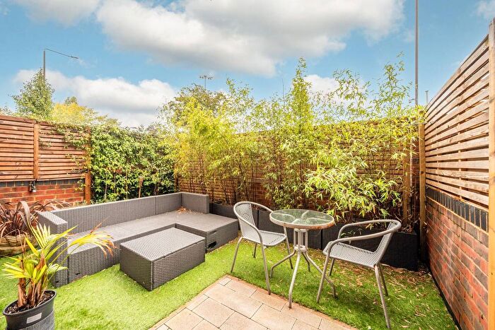 1 Bedroom Flat To Rent In Wimbledon Park, Wimbledon Park, London, SW19