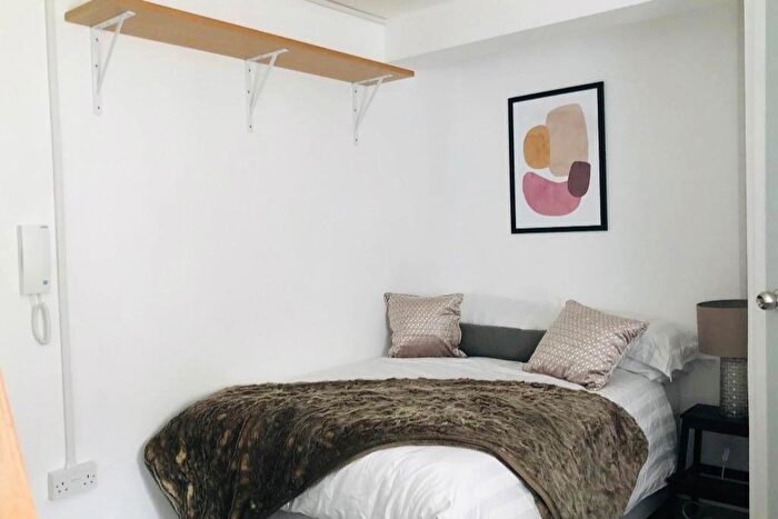 1 Bedroom Apartment To Rent In Pearson Square, IP3