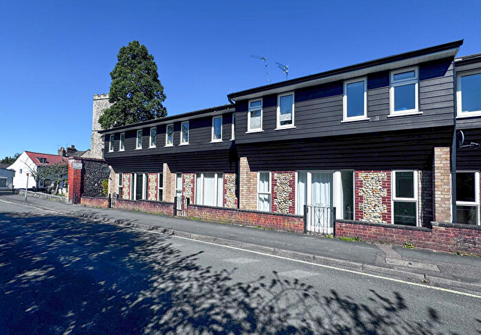 2 Bedroom Flat To Rent In Sunnyside, Park Lane, Newmarket, Suffolk, CB8