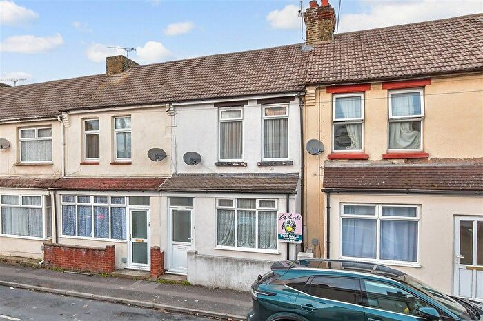 3 Bedroom Terraced House For Sale In Burnt Oak Terrace, Gillingham, Kent, ME7