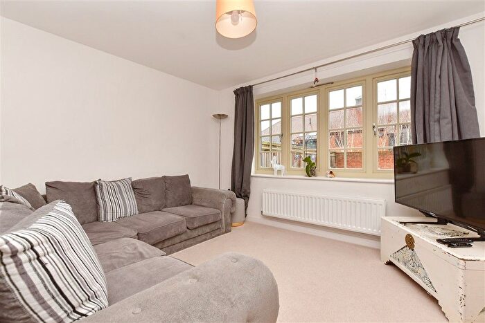 2 Bedroom Flat For Sale In The Saddlery, Little Bookham, Leatherhead, Surrey, KT23