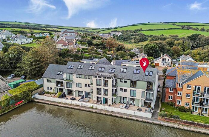 3 Bedroom Apartment For Sale In Higher Wharf, Bude, EX23