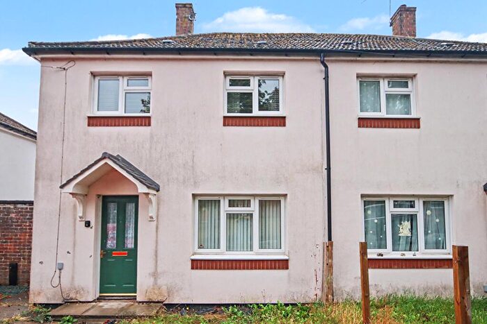 2 Bedroom Semi-Detached House For Sale In Hillary Road, Norfolk, IP24