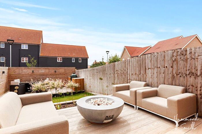 3 Bedroom Semi-Detached House For Sale In Kitchener Road, Bishop's Stortford, CM23