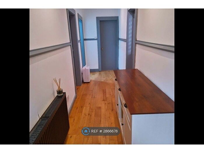 2 Bedroom Bungalow To Rent In Maukinfauld Road, Glasgow, G32