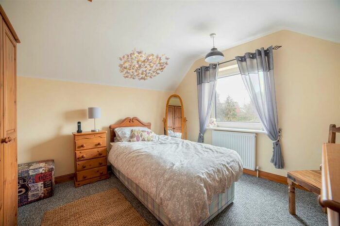 3 Bedroom Detached Bungalow For Sale In Shirley Close, Frettenham, Norwich, NR12