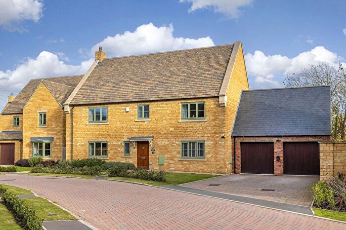 5 Bedroom Detached House For Sale In Scuttlebrook Close, Chipping Campden, Gloucestershire, GL55