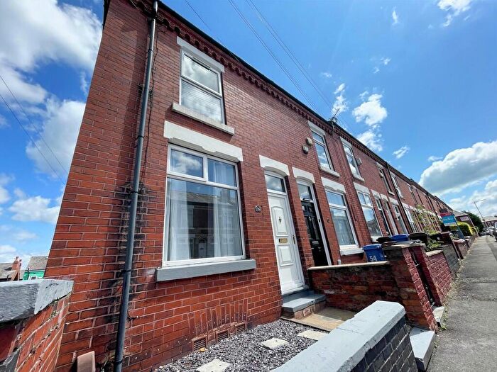 2 Bedroom End Of Terrace House To Rent In Cunliffe Street, Edgeley, SK3