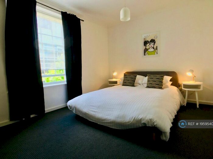 1 Bedroom Flat To Rent In Gloucester Street, St. Pauls, Bristol, BS2