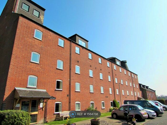 1 Bedroom Flat To Rent In Swonnells Court, Oulton Broad, NR32