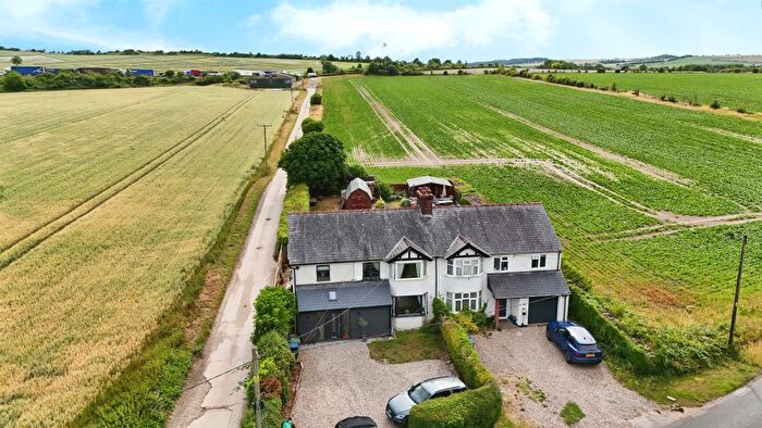 3 Bedroom Semi-Detached House For Sale In Frogge Street, Ickleton, Saffron Walden, CB10