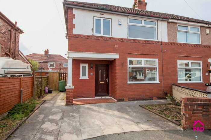 3 Bedroom Semi-Detached House To Rent In Grosvenor Gardens, Newton-Le-Willows, WA12