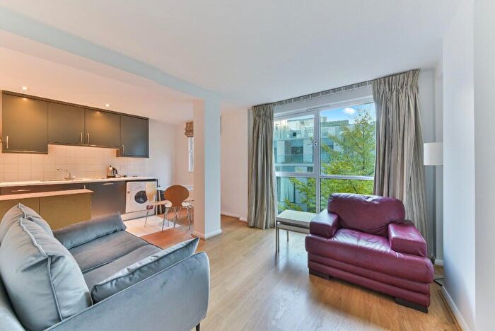 2 Bedroom Flat To Rent In Frying Pan Alley, London, E1