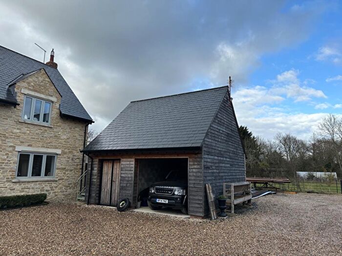 Apartment To Rent In West End, Launton, OX26