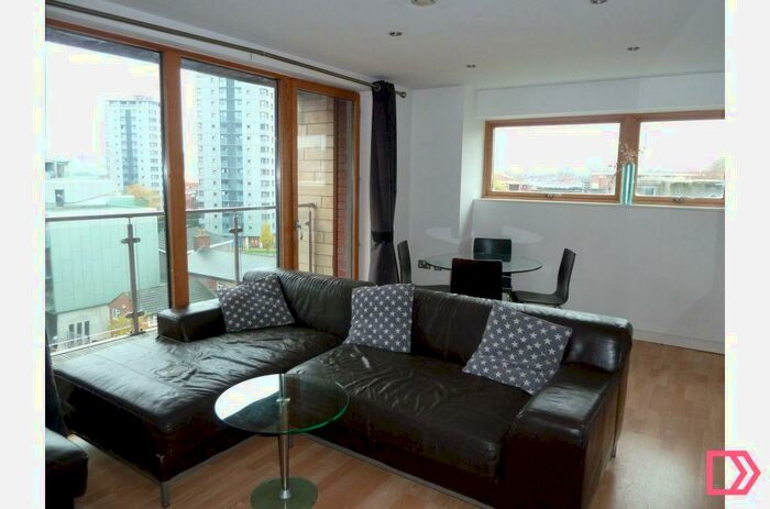 2 Bedroom Flat To Rent In Shire House, Napier Street, Sheffield, South Yorkshire, S11