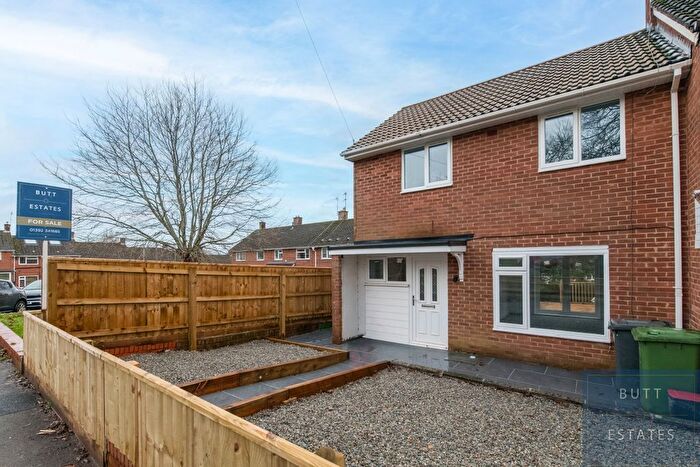 3 Bedroom End Terrace House For Sale In Lancelot Road, Exeter, EX4