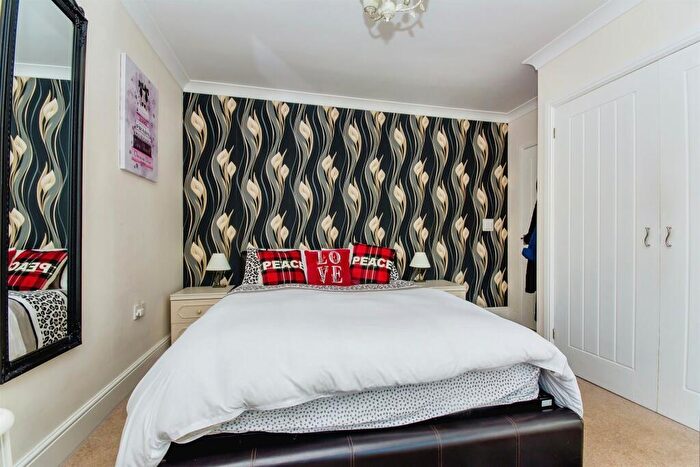 4 Bedroom Detached Bungalow For Sale In Thorpe Road, Tattershall, Lincoln, LN4