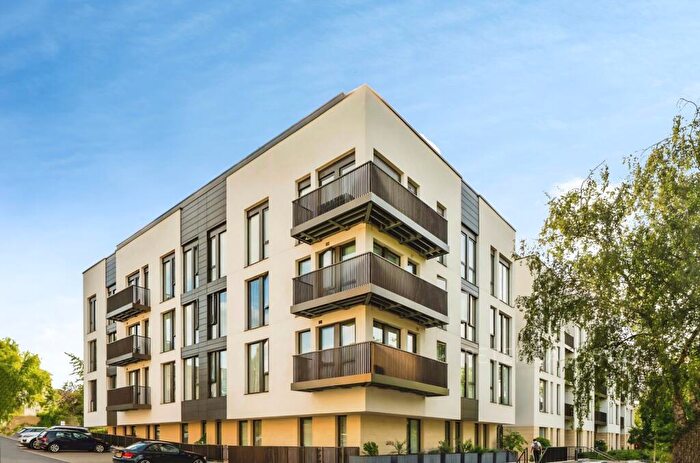 2 Bedroom Apartment For Sale In St. Georges Road, Cheltenham, Gloucestershire, GL50