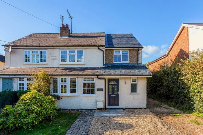 4 Bedroom Semi-Detached House To Rent In Pethern Cottages, Thorndown Lane, Windlesham, Surrey, GU20