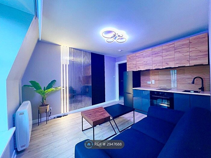 2 Bedroom Flat To Rent In Menzies Road, Aberdeen, AB11