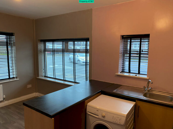 2 Bedroom Ground Flat To Rent In Creek Road, Hayling Island, PO11