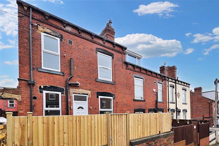 2 Bedroom Terraced House To Rent In Station Place, Leeds, West Yorkshire, LS13