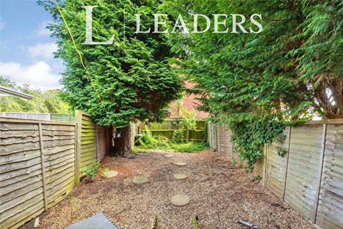 2 Bedroom Terraced House For Sale In Blackmoor Gate, Furzton, Milton Keynes, MK4