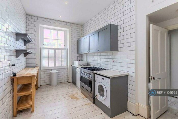 2 Bedroom Flat To Rent In Englefield Road, London, N1