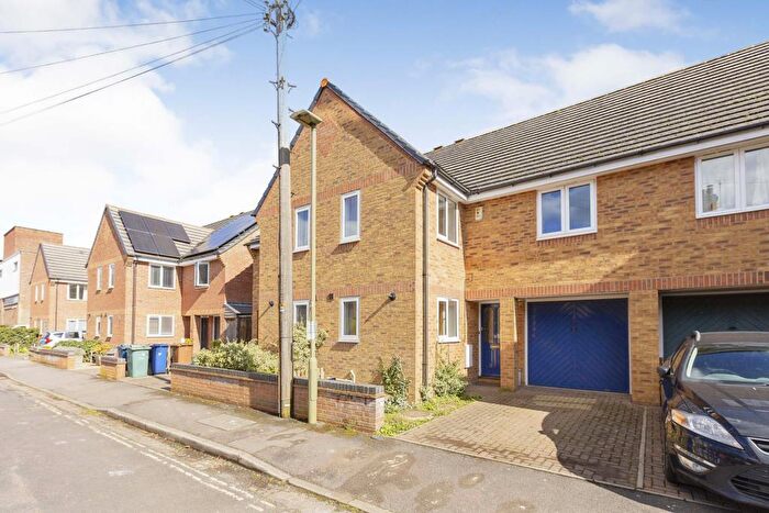 5 Bedroom House To Rent In Riverside Road, OX2