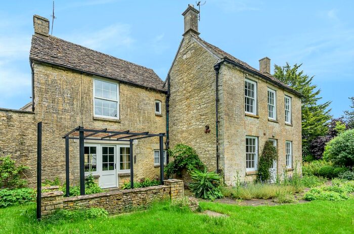 4 Bedroom Detached House To Rent In London Road, Tetbury, Gloucestershire, GL8