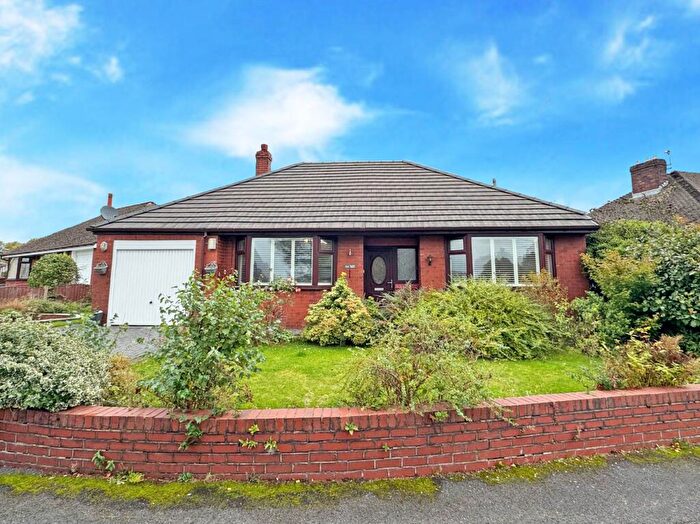 2 Bedroom Detached House For Sale In Manor Road, Shaw, OL2