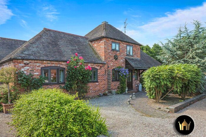 3 Bedroom Barn Conversion For Sale In Icknield Street, Beoley, Redditch, B98