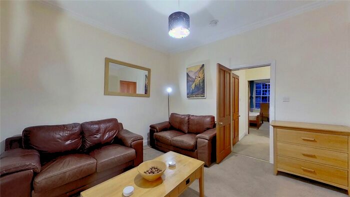 2 Bedroom Flat To Rent In William Street, Edinburgh, EH3
