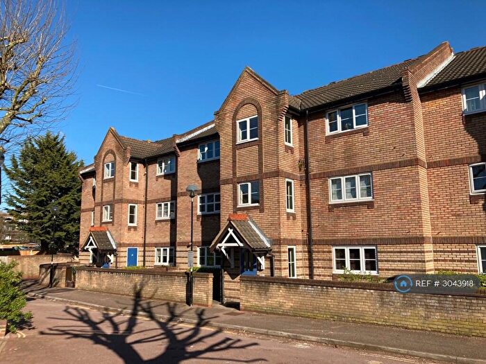 2 Bedroom Flat To Rent In Upper Holloway, London, N19