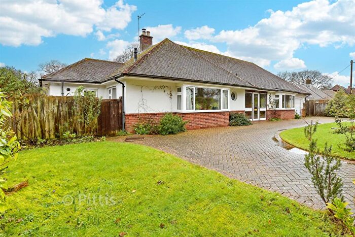 3 Bedroom Detached Bungalow For Sale In Afton Road, Freshwater, Isle Of Wight, PO40