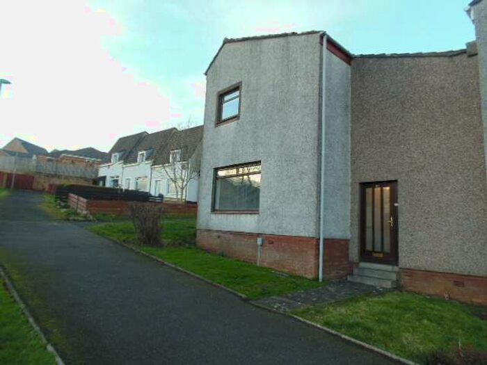 3 Bedroom Apartment To Rent In Glenapp Avenue Paisley, PA2