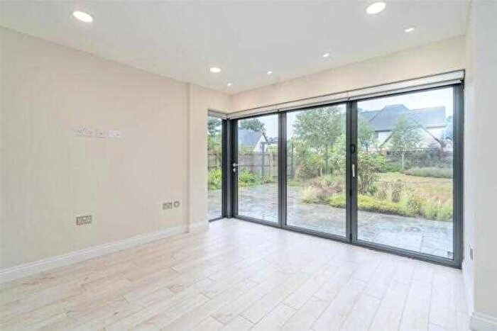 5 Bedroom Detached House To Rent In Alderbrook Road, Solihull, B91